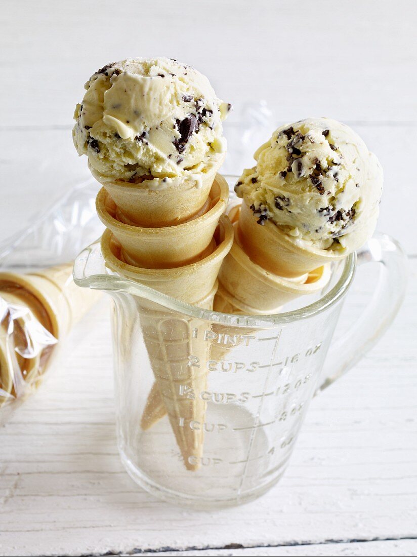 Stracciatella ice cream in cones