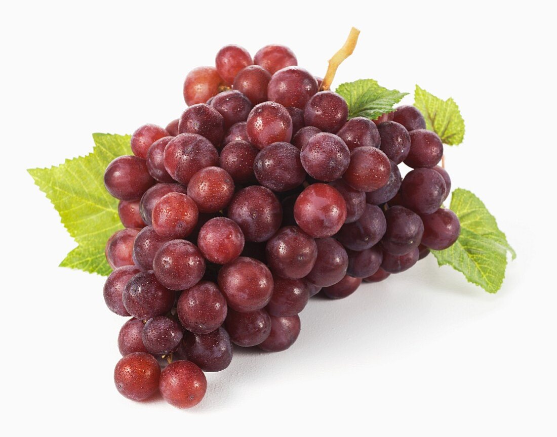 Red grapes with leaves