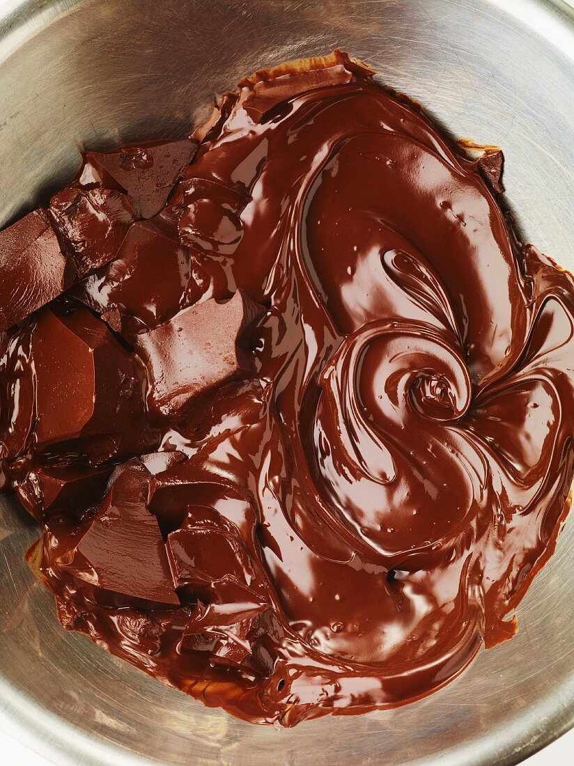 Geschmolzene Schokolade in einer Schüssel