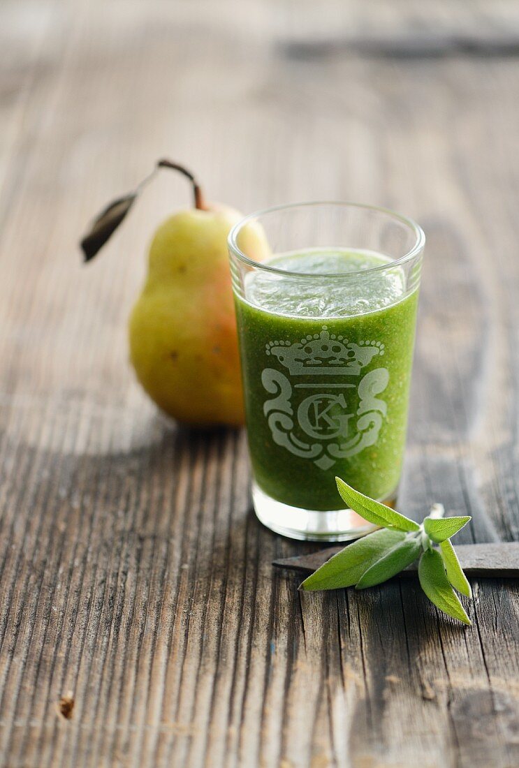 A pear and lettuce smoothie with sage