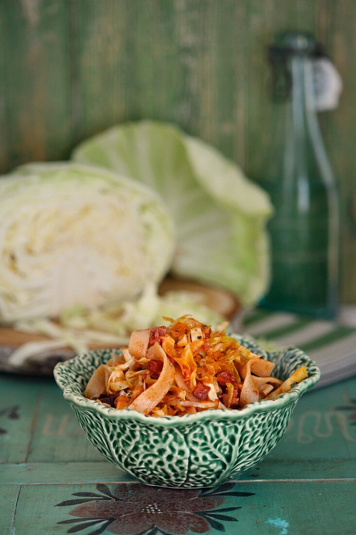 Cabbage pasta with ham