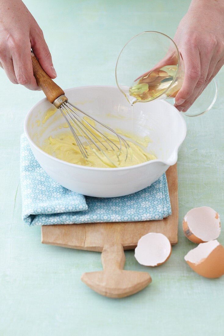 Remoulade being made