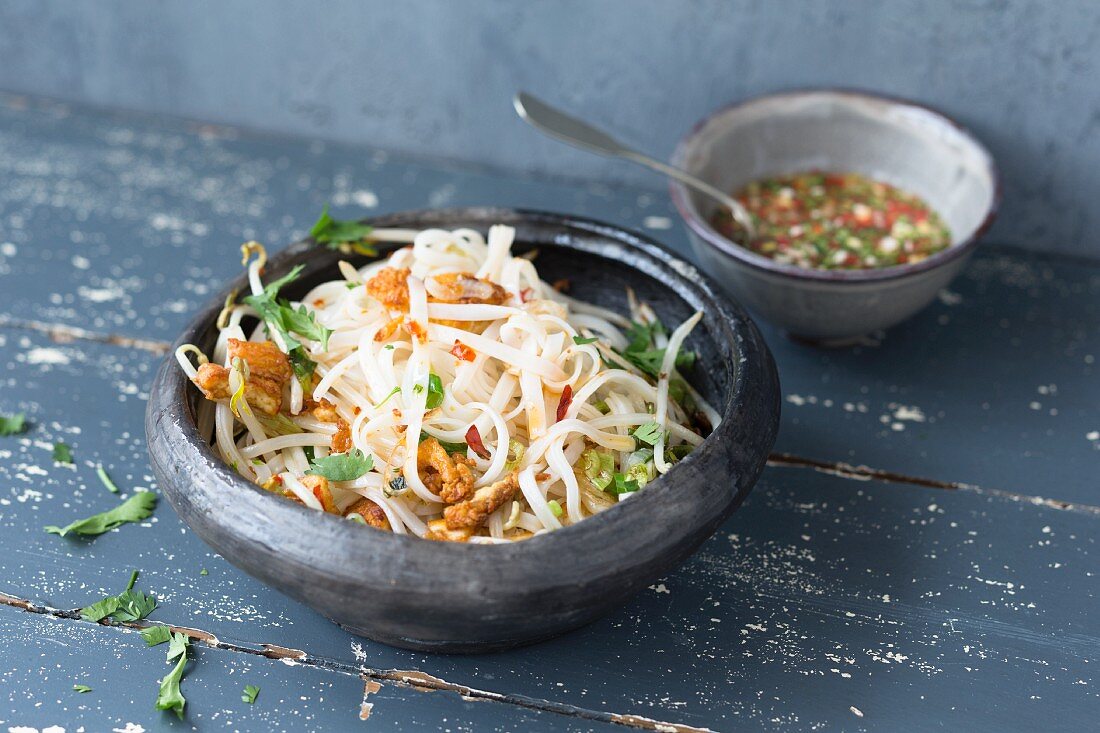 Wide rice noodles with chilli
