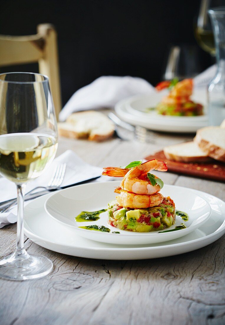 Avocado and prawn tartlets