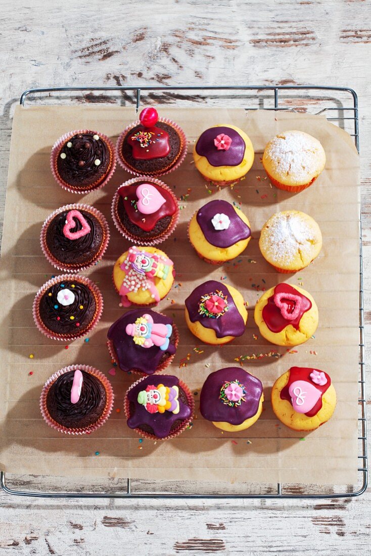 Cheerful cupcakes