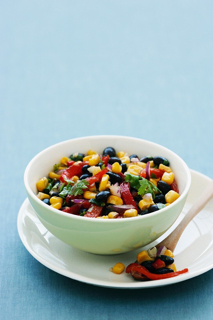 Black bean salsa with sweetcorn and pepper