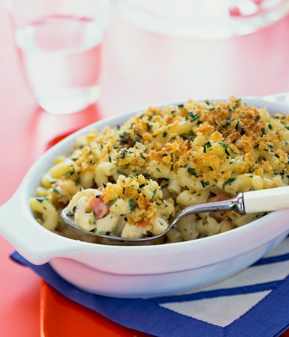 Hörnchennudelauflauf mit Schinken