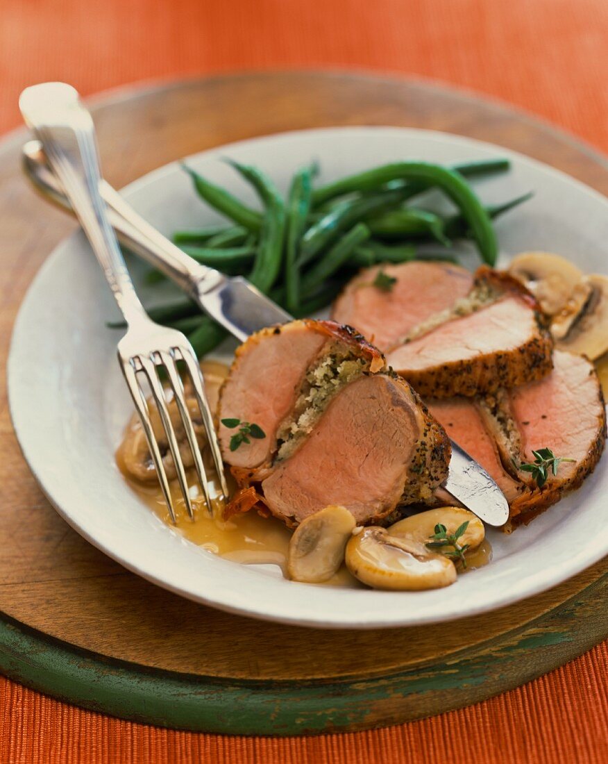 Pork with mushrooms and green beans