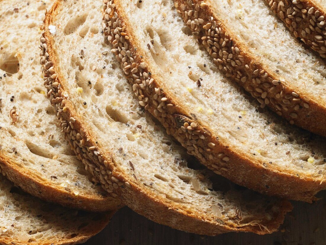 Slices of sesame seed bread (close-up)