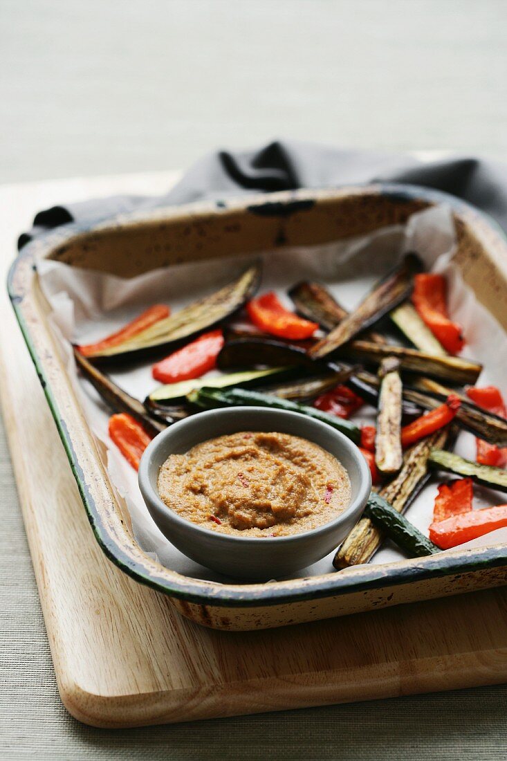 Grilled vegetables with a peanut sauce