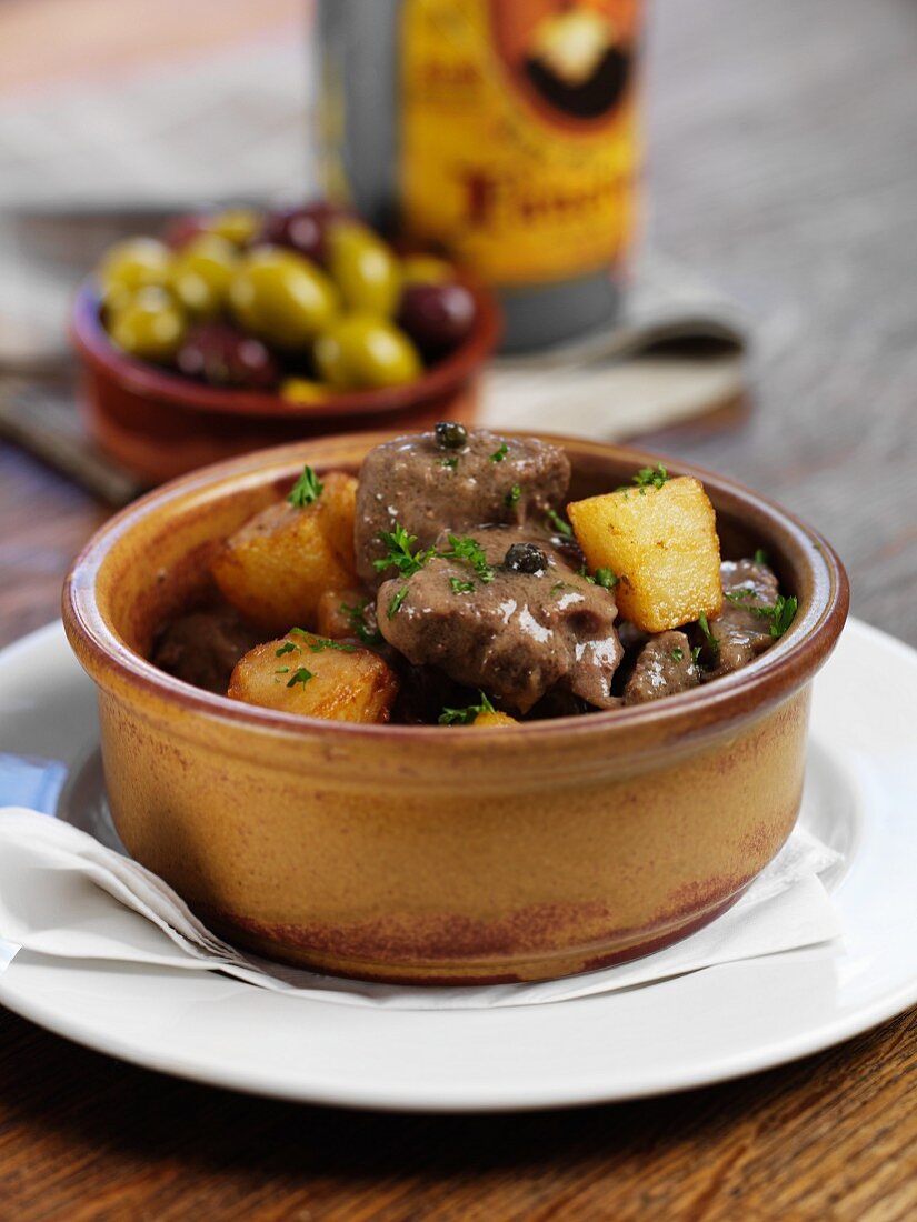 Cordero en salsa (lamb stew, Spain)