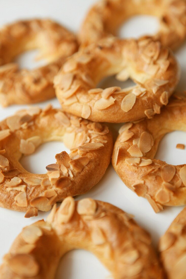 Choux pastry rings with slivered almonds