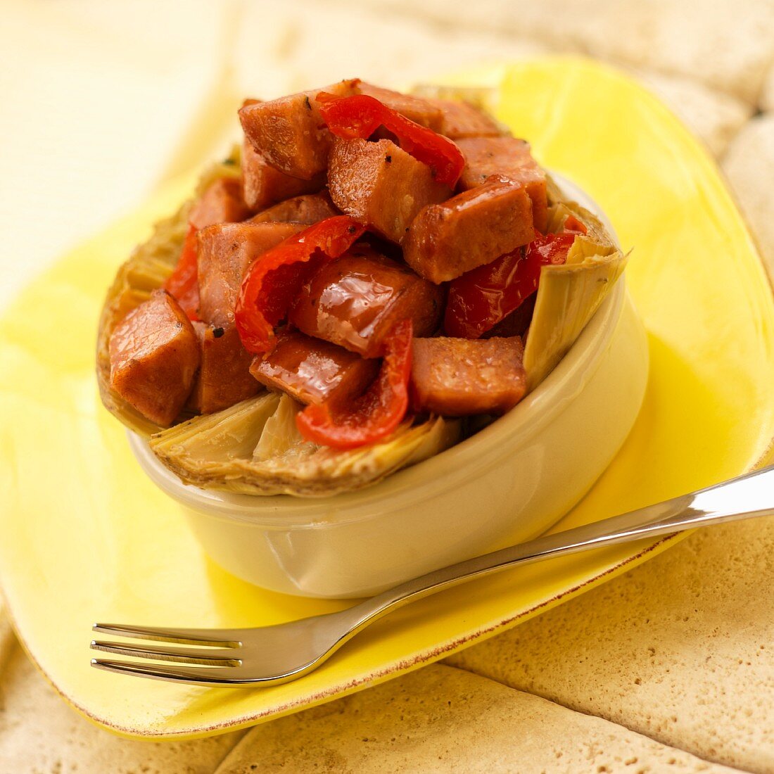 Chorizo with peppers and artichokes