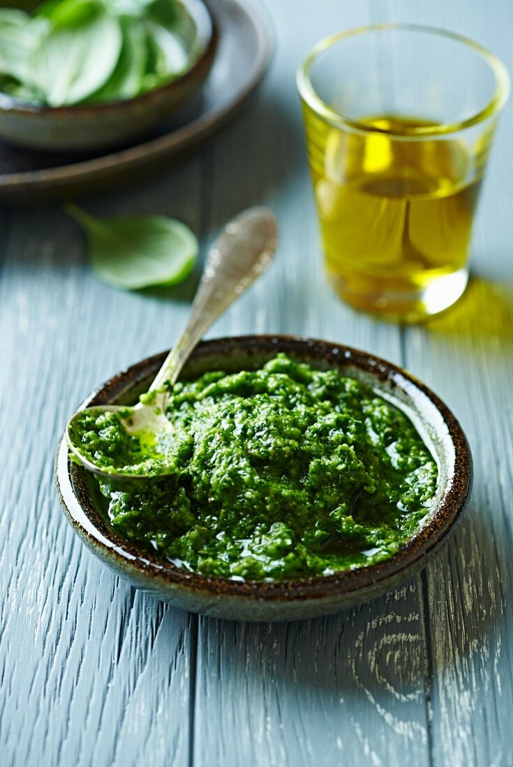 Hausgemachte Salsa Verde