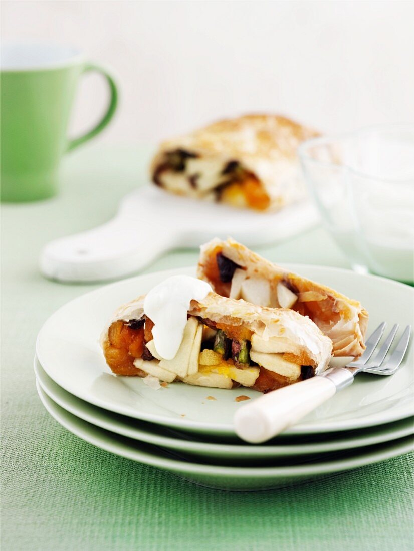 Apple strudel with dried fruit
