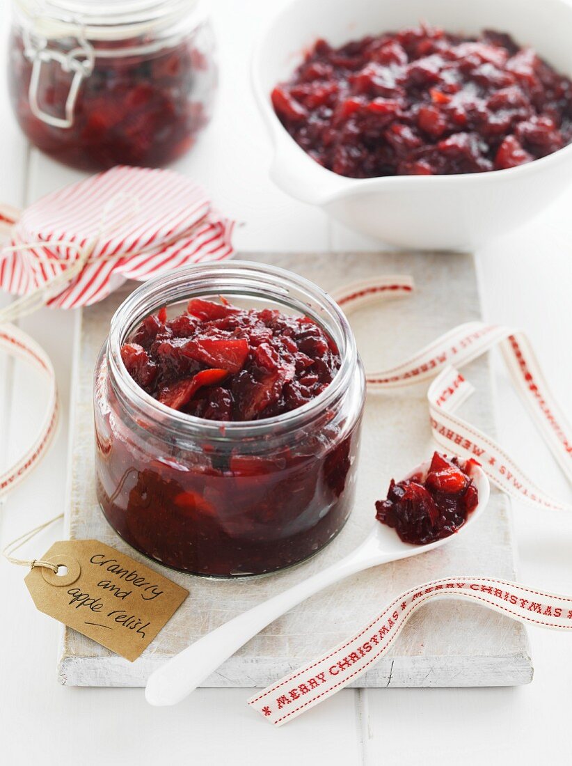 Cranberry and apple relish