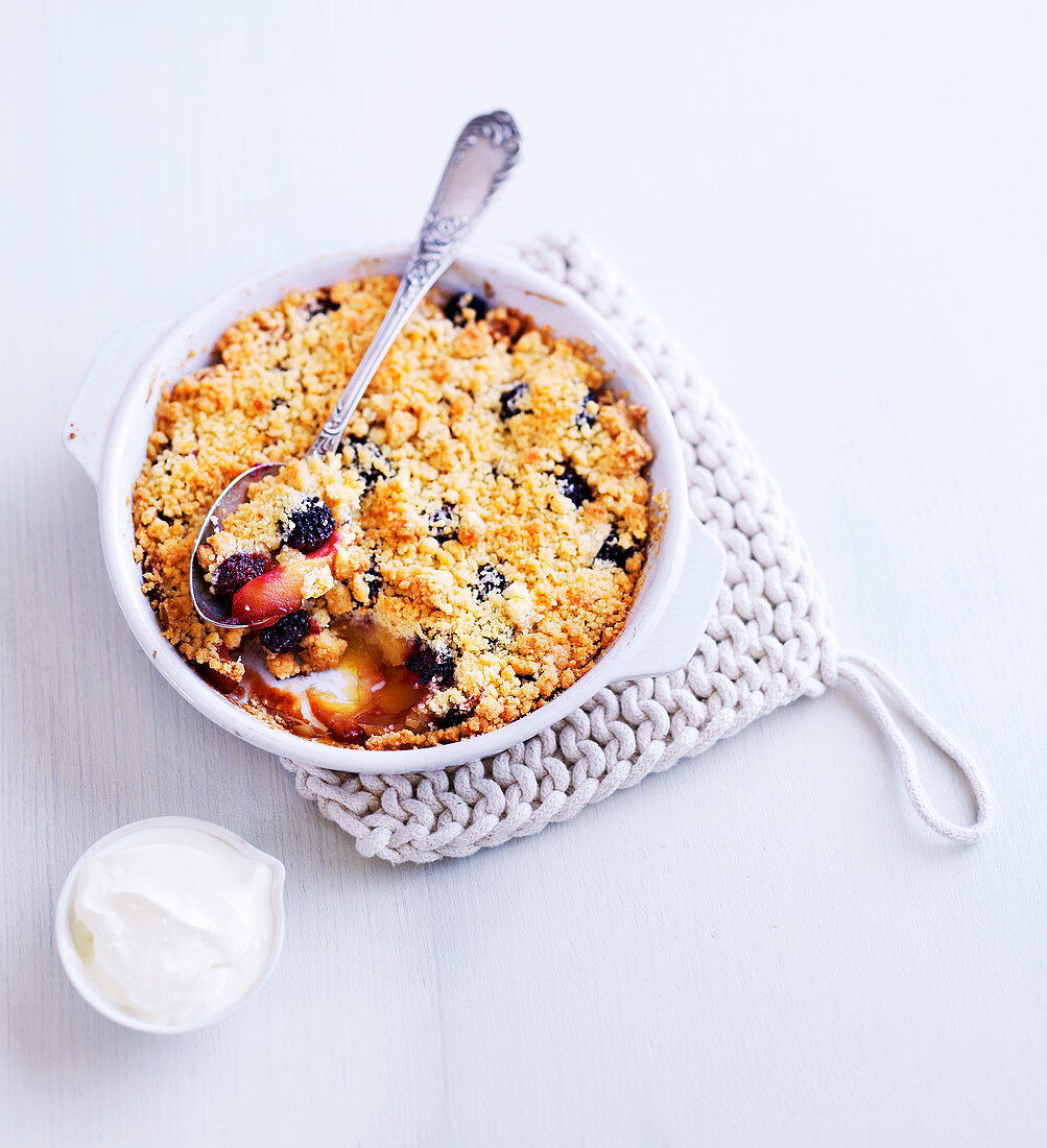 Apple and blueberry crumble