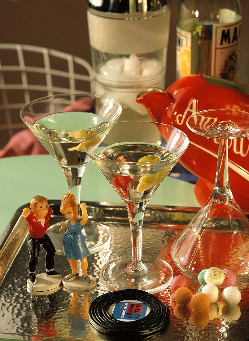 1950's Style Cocktail Party with Martinis