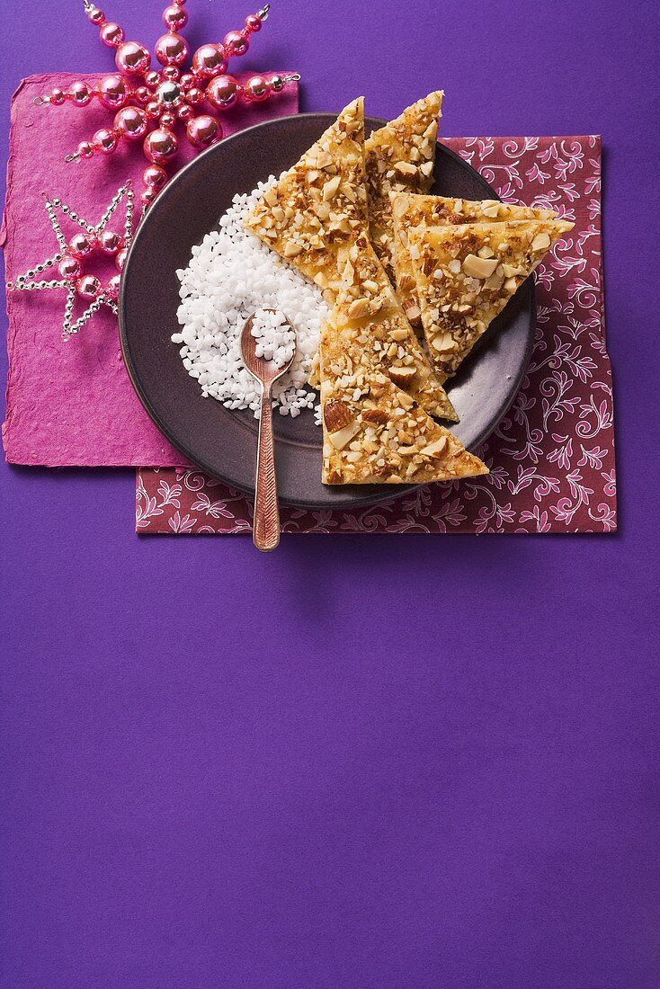 Krachkuchen: Gebäck vom Blech mit Hagelzucker & Mandeln