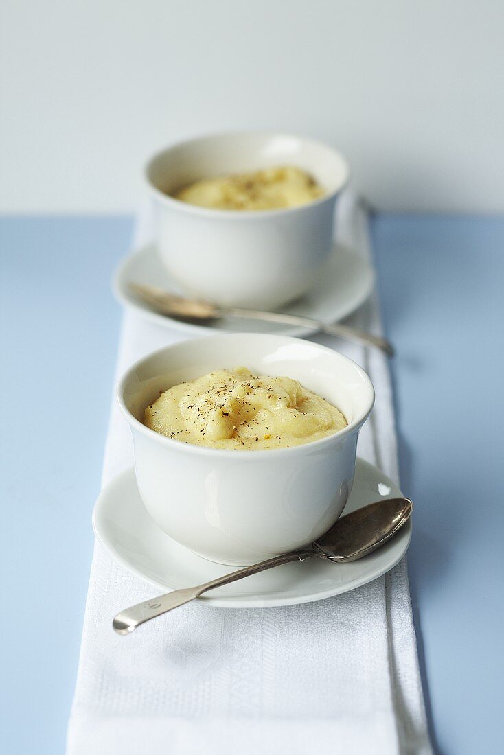 Mashed polenta in bowls