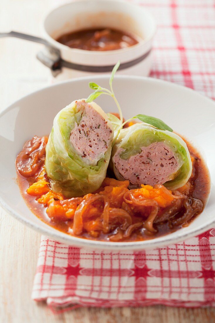 Cabbage roulade with onion sauce
