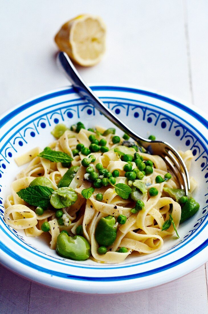 Tagliatelle with broad beans, peas and mint