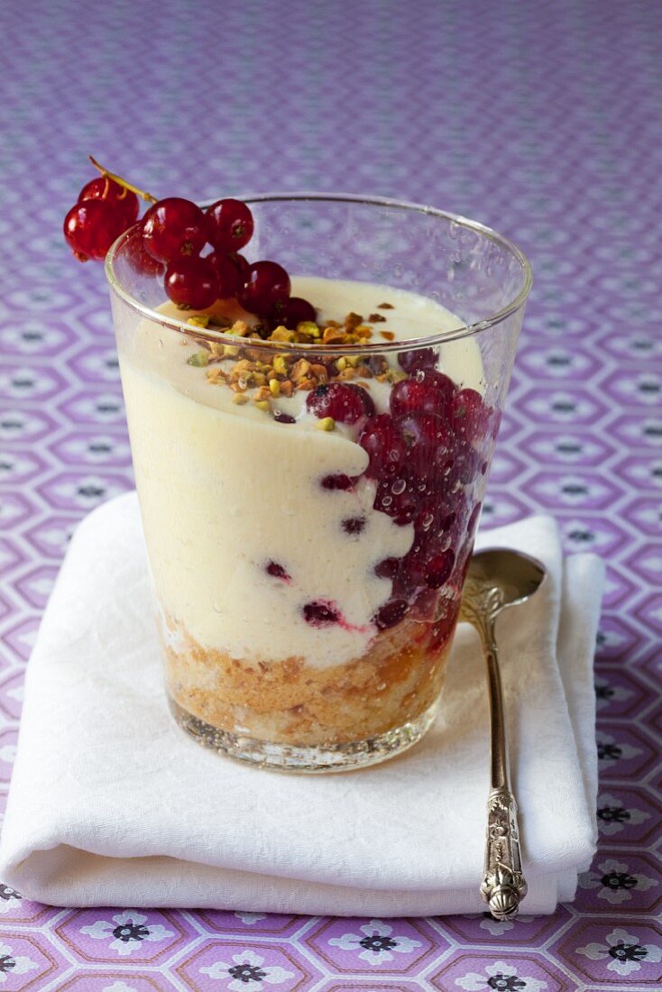 Tiramisu with redcurrants and pistachios