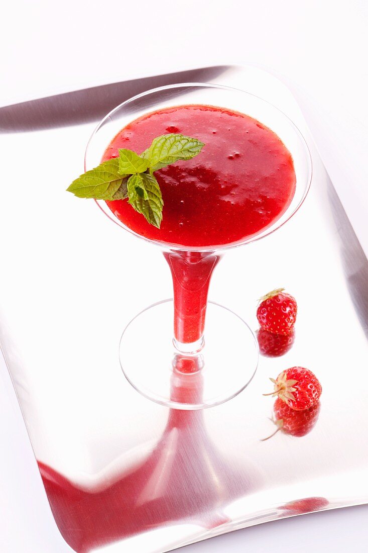 A strawberry smoothie with mint