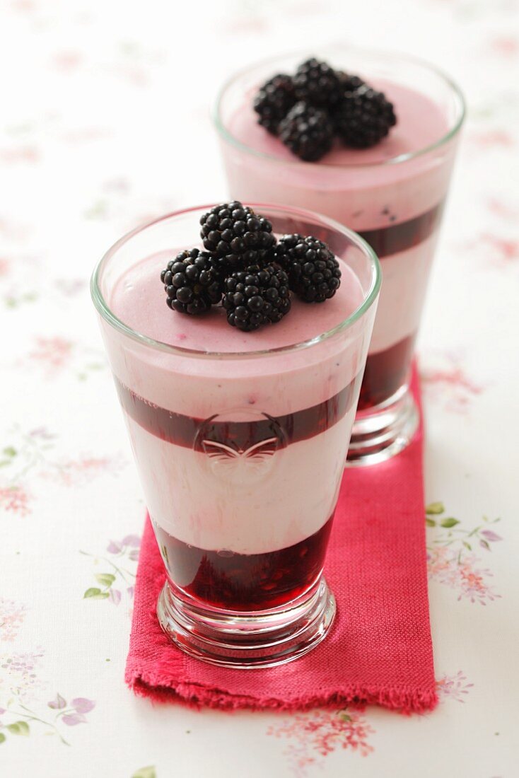 Blackberry desserts made with cream and gelatine
