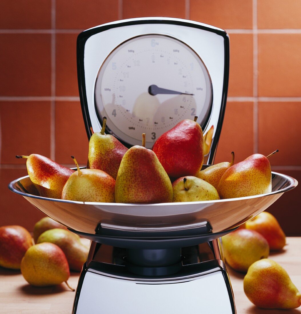 Pears on kitchen scales
