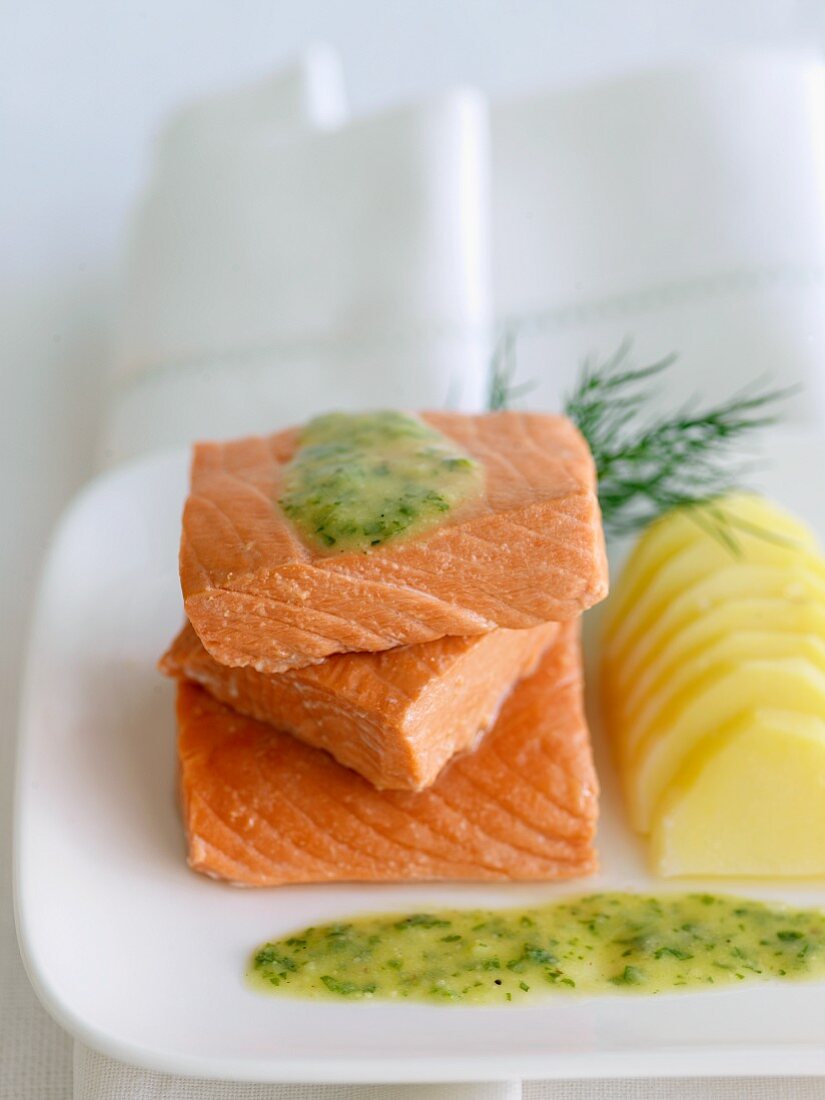 Steamed Salmon with Dill Sauce and Steamed Potatoes