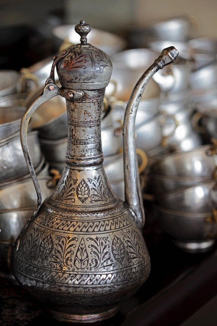 Alte Kanne und Tassen aus der Osttürkei