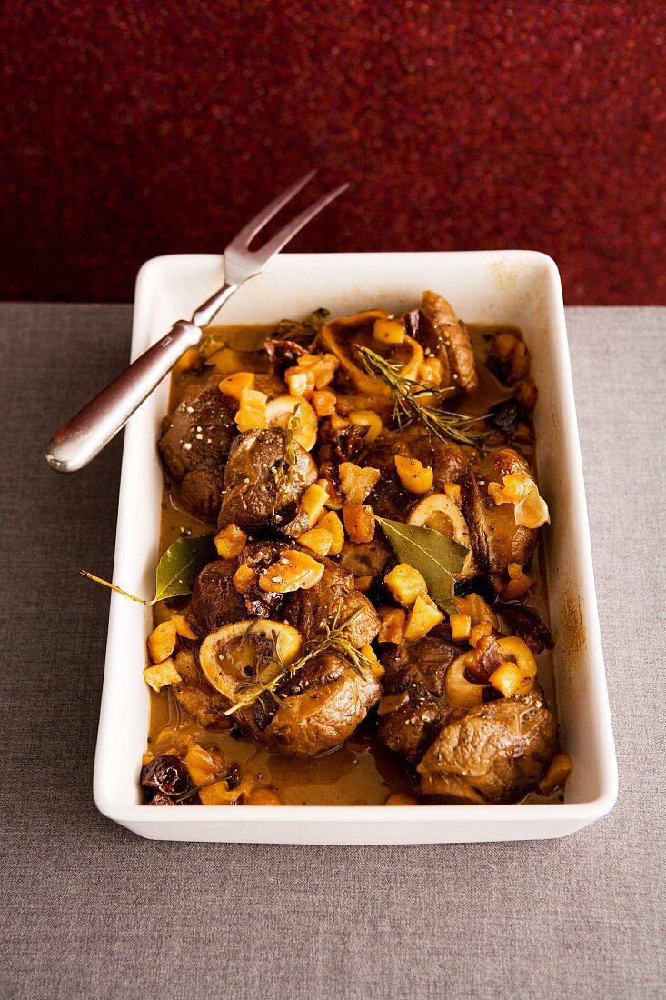 Ossobuco (Geschmorte Kalbshaxe) mit Fenchel & Karotten