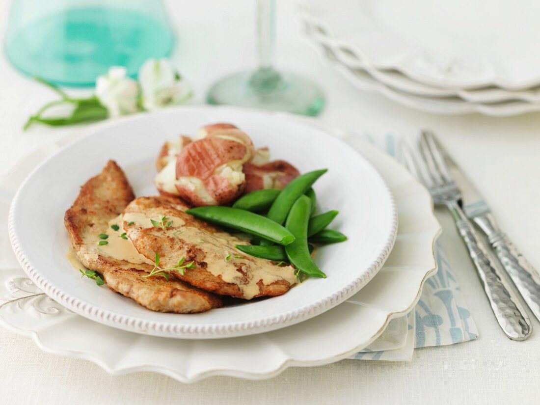 Kalbsschnitzel mit Zuckerschoten