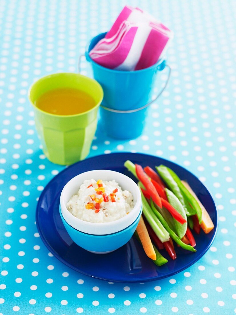 Cottage cheese dip with vegetable sticks
