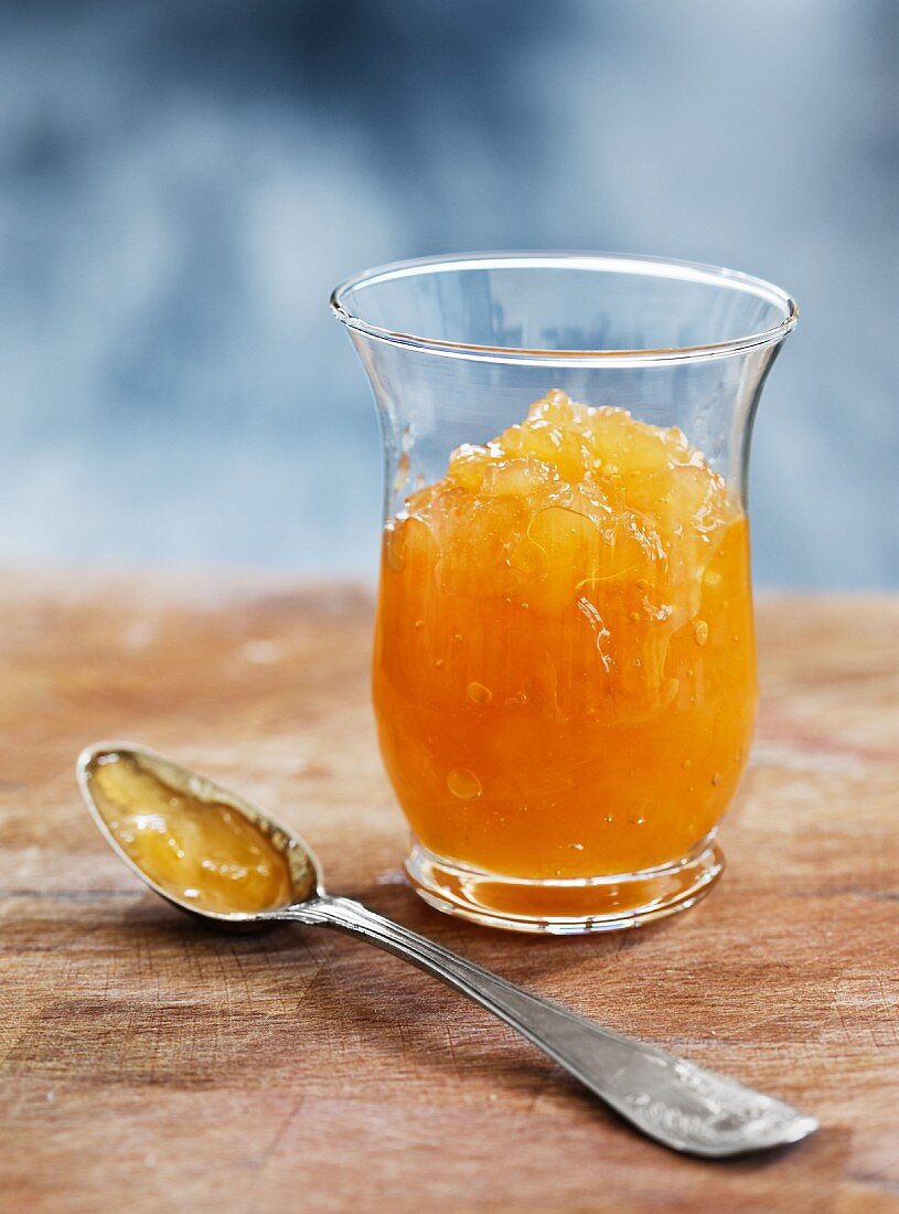 Birnenmarmelade mit Rum