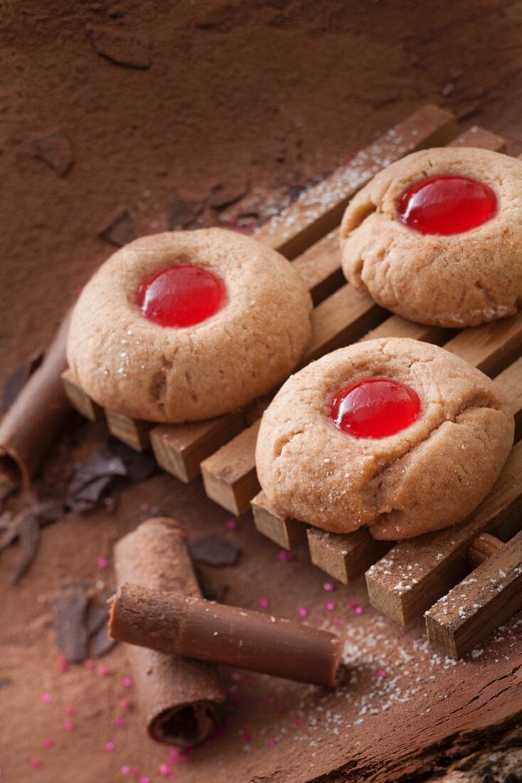 Husarenkrapfen (shortbread jam biscuits) and chocolate curls