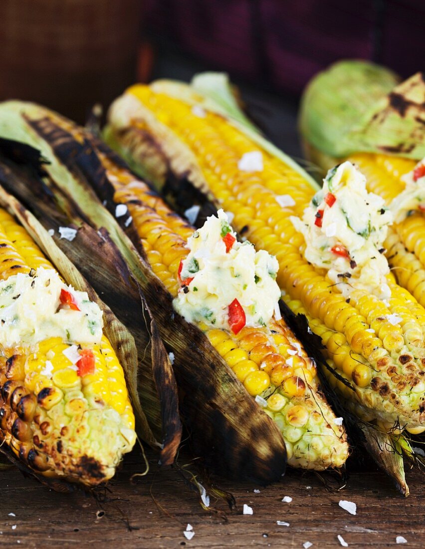 Grilled corn cobs with chilli and coriander butter