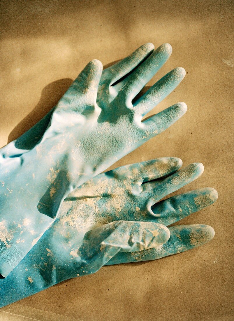 Used rubber gloves