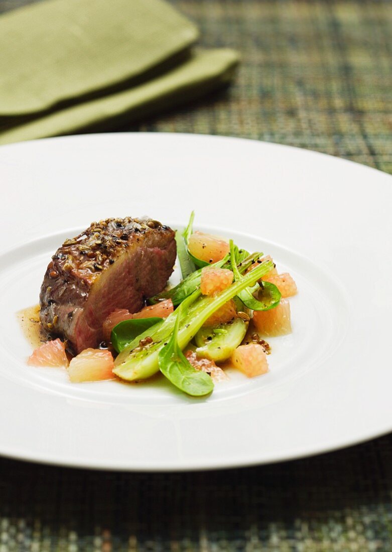 Duck breast with celery and grapefruit