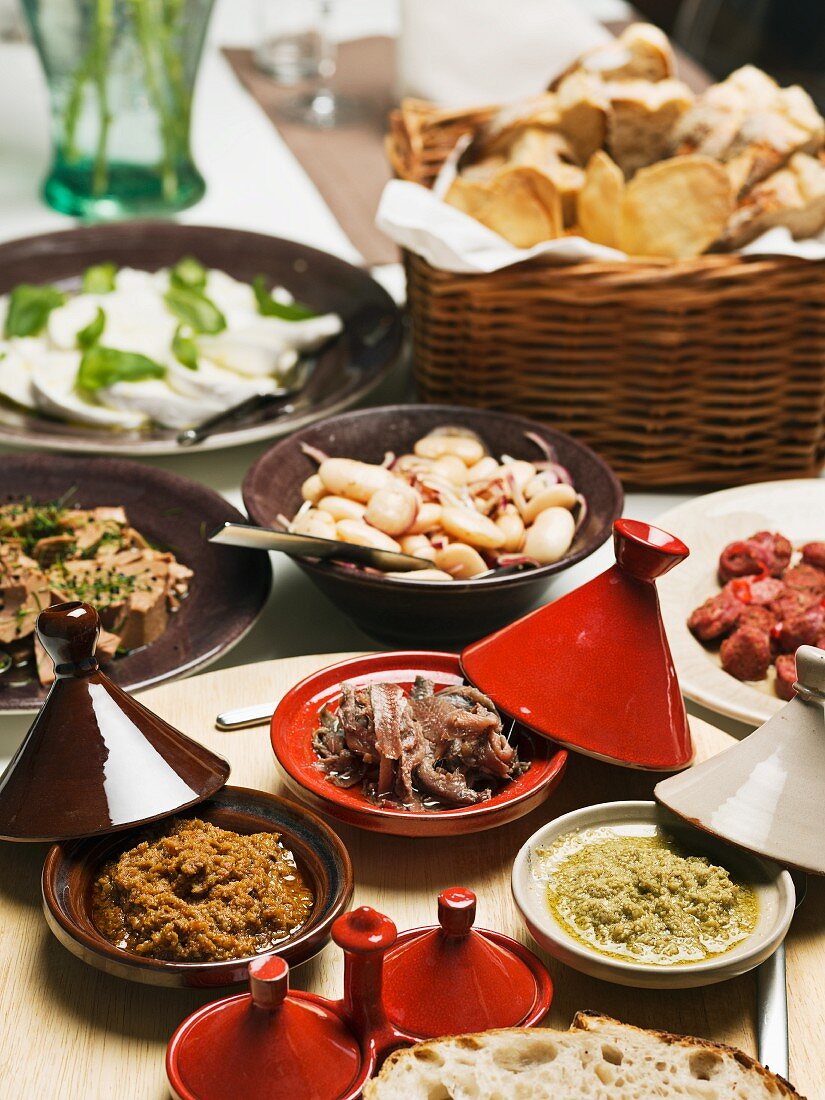 Tapenade, bean and sardine salad, mozzarella and bread