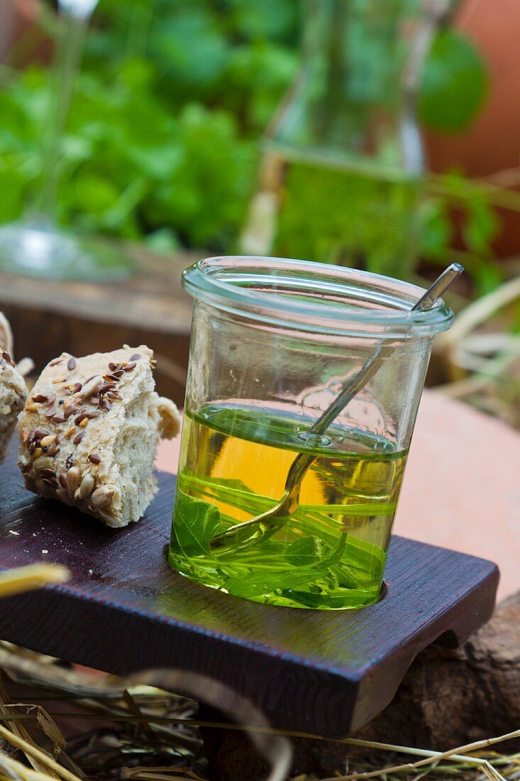 Olivenöl mit Rucola
