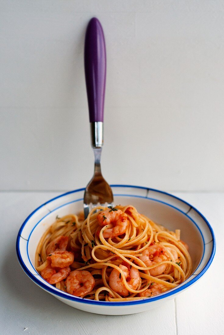 Spaghetti with prawns and chilies