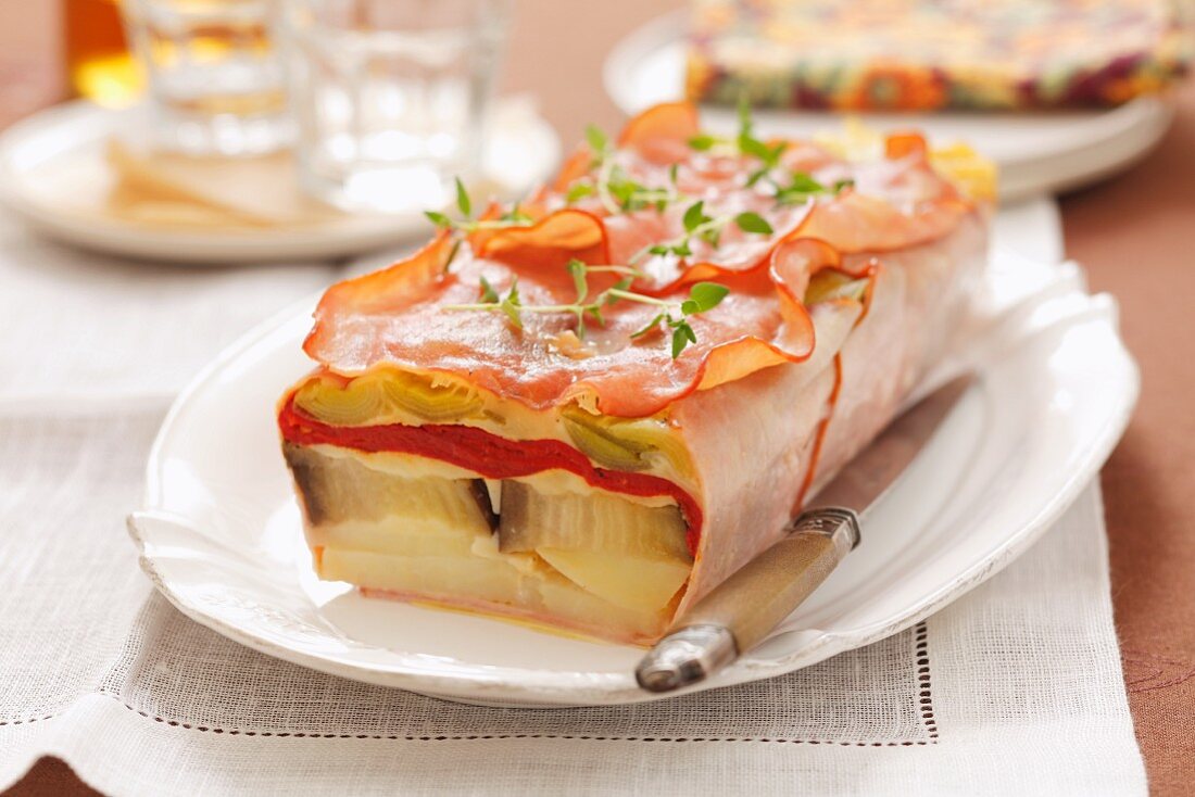 Vegetable terrine with ham and mozzarella