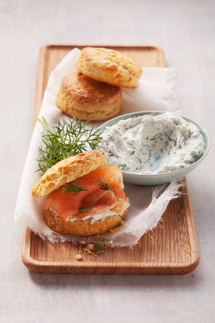 Scones with dill quark and smoked salmon