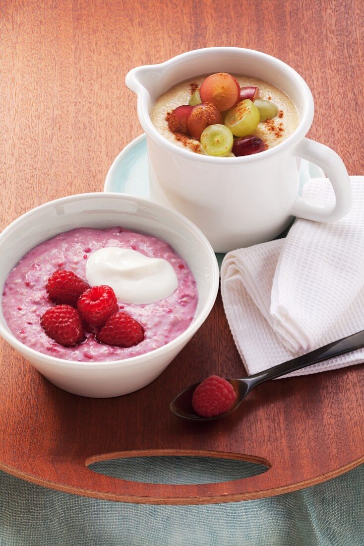 Porridge mit frischen Himbeeren & Süsse Polenta mit Trauben