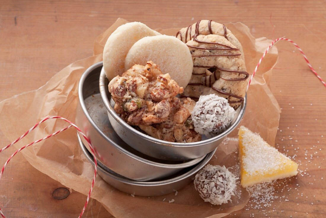Assorted cookies in a dish