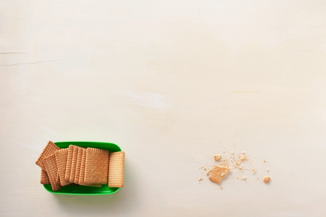 Shortbread biscuits in green bowl