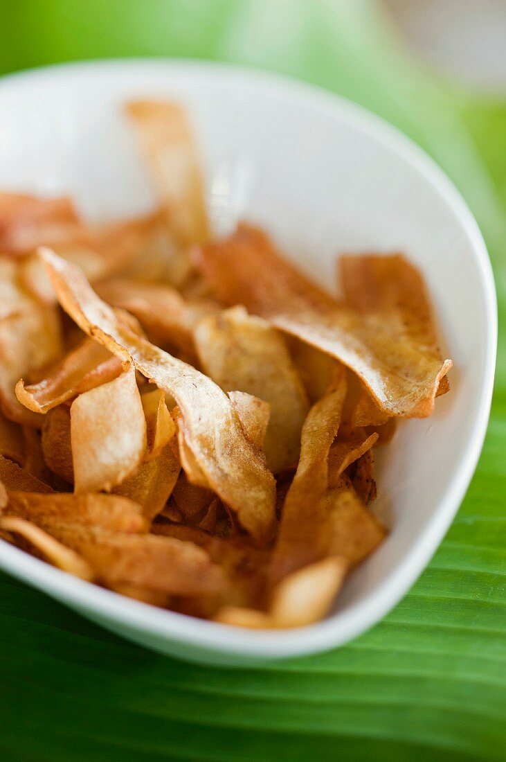 A bowl of banana chips (Mauritius)