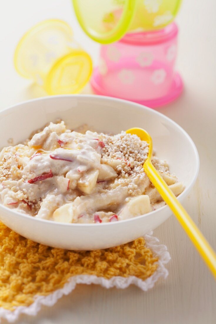 Muesli for kids with popped amaranth and fruit